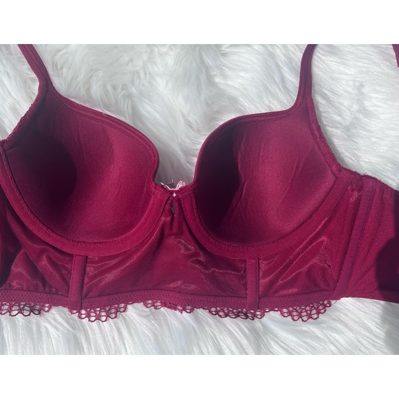 Victoria’s Secret Body By Victoria Long Lined Lace Demi - Picture 6 of 10